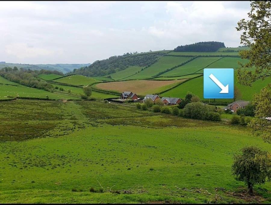 Idyllic 2 Bedroom Self-Contained Upsidedown Annexe Llandrindod Wells Extérieur photo