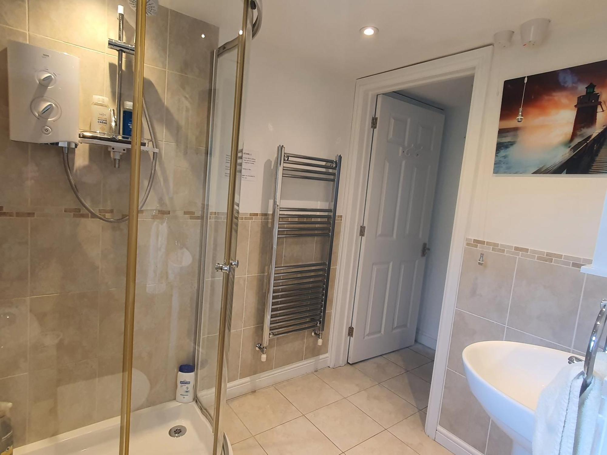 Idyllic 2 Bedroom Self-Contained Upsidedown Annexe Llandrindod Wells Extérieur photo