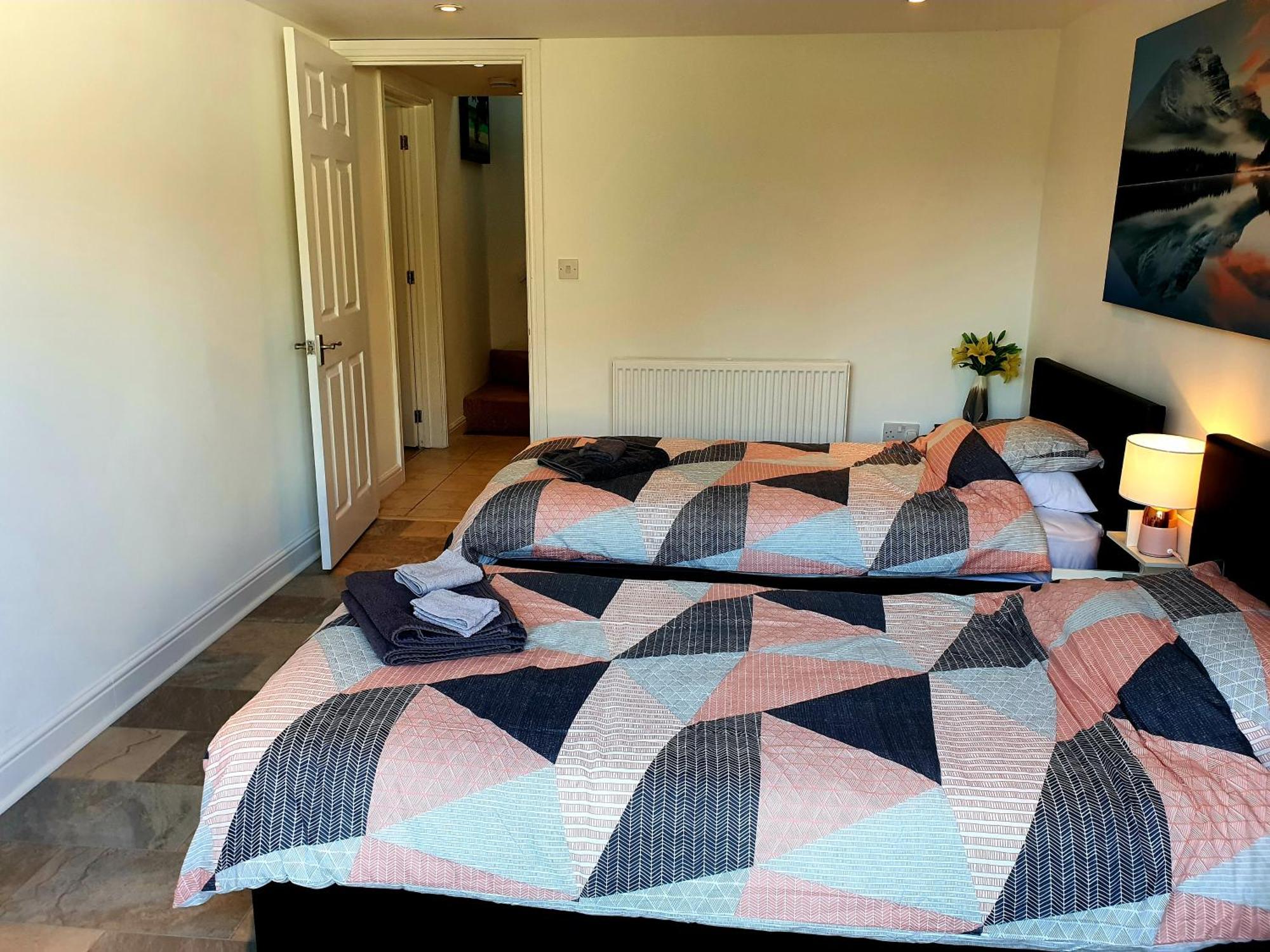 Idyllic 2 Bedroom Self-Contained Upsidedown Annexe Llandrindod Wells Extérieur photo