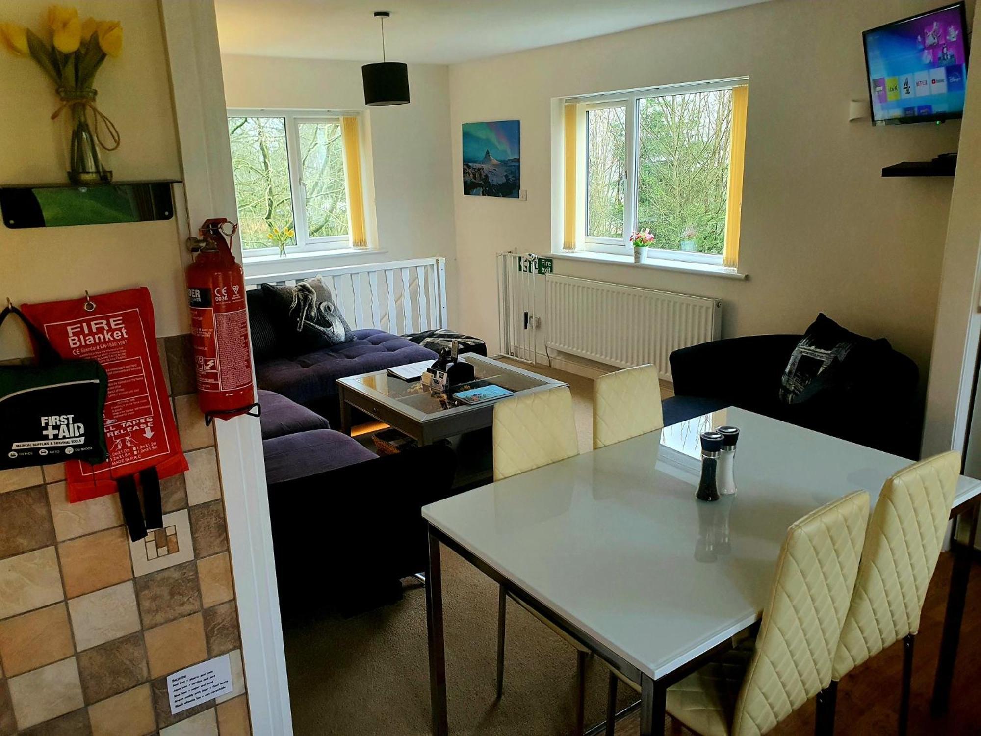 Idyllic 2 Bedroom Self-Contained Upsidedown Annexe Llandrindod Wells Extérieur photo