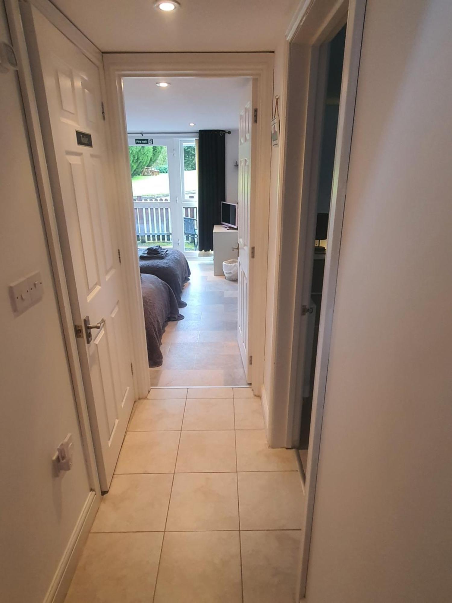 Idyllic 2 Bedroom Self-Contained Upsidedown Annexe Llandrindod Wells Extérieur photo